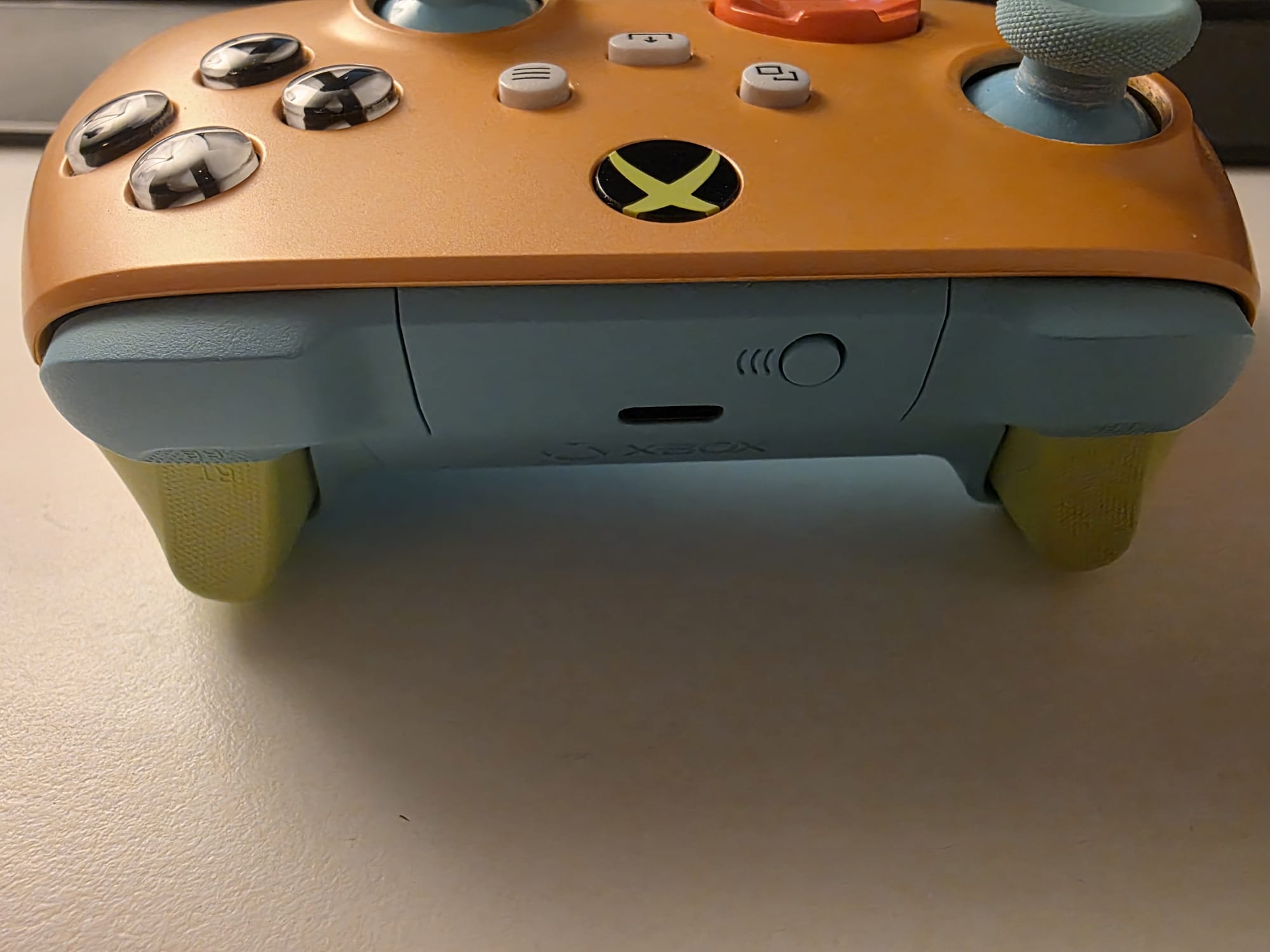Schultertasten an einem Xbox-Controller für PC